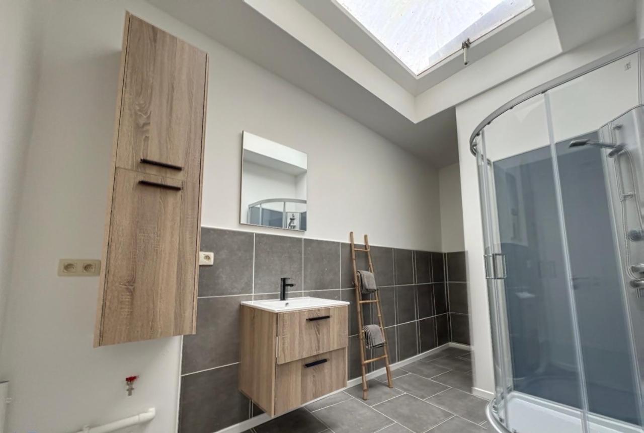 Charbonnel 2 Bruxelles-Charleroi-Airport Villa ภายนอก รูปภาพ